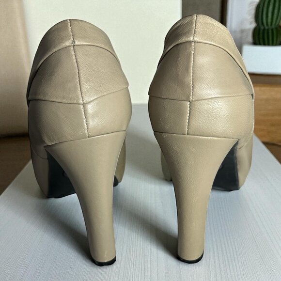 Me Too Beige Leather Platform Ankle Boots - Picture 3 of 6